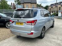 SSANGYONG TURISMO