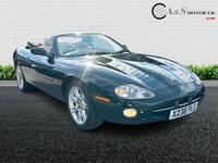 JAGUAR XK8