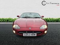 JAGUAR XK8