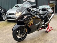 SUZUKI GSX1300R Hayabusa