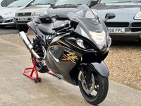 SUZUKI GSX1300R Hayabusa